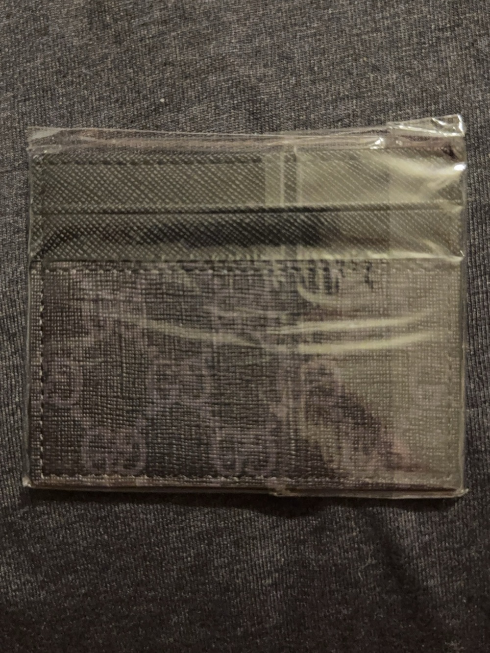 Letter G Black Supreme Tiger Cardholder - Picture 3 of 5
